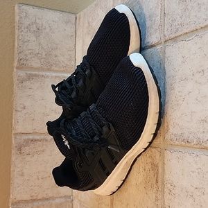 Men's Adidas Ultimashow  Running Shoes